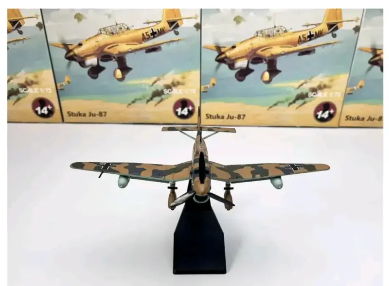 Modelo a Escala Stuka Ju-87 1:72 - 5