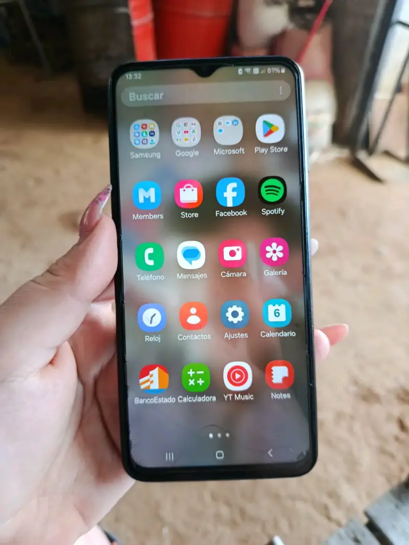 Samsung - 4