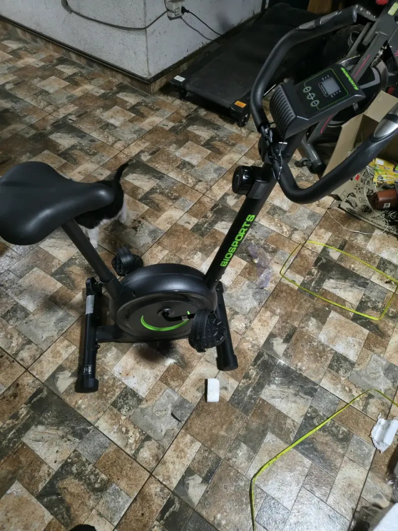 Bicicleta estática Biosports con monitor digital - 2