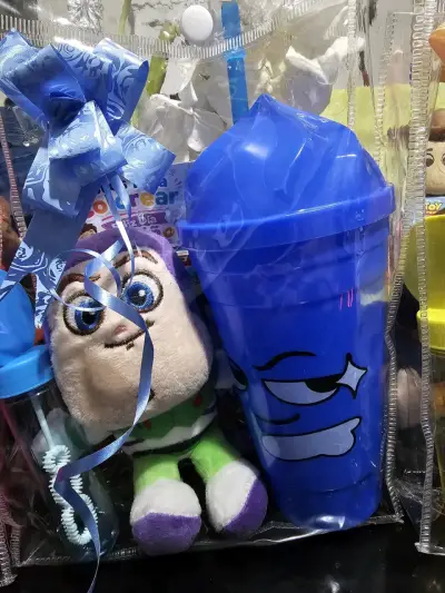 Set de Regalo Infantil con Peluches y Vasos - miniatura 4