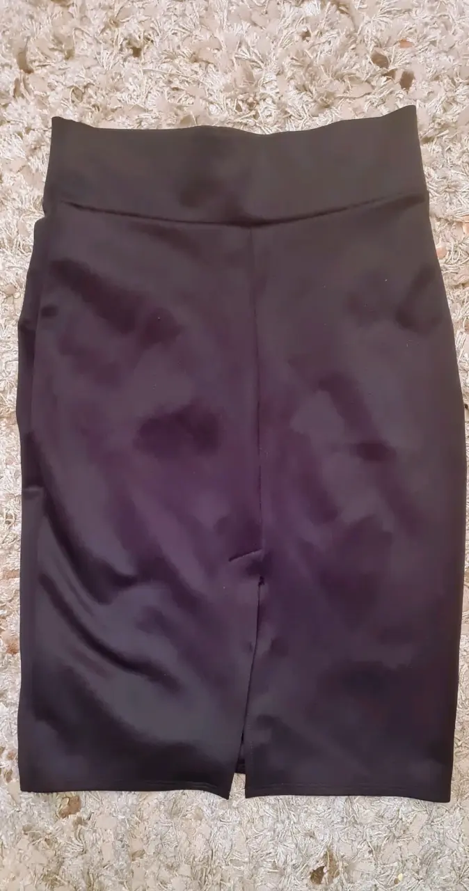 Falda lápiz negra elegante para mujer - 3
