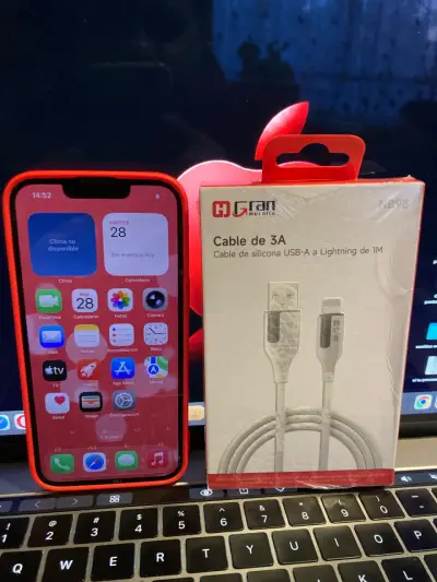iPhone 13 128GB con accesorios incluidos - miniatura 2