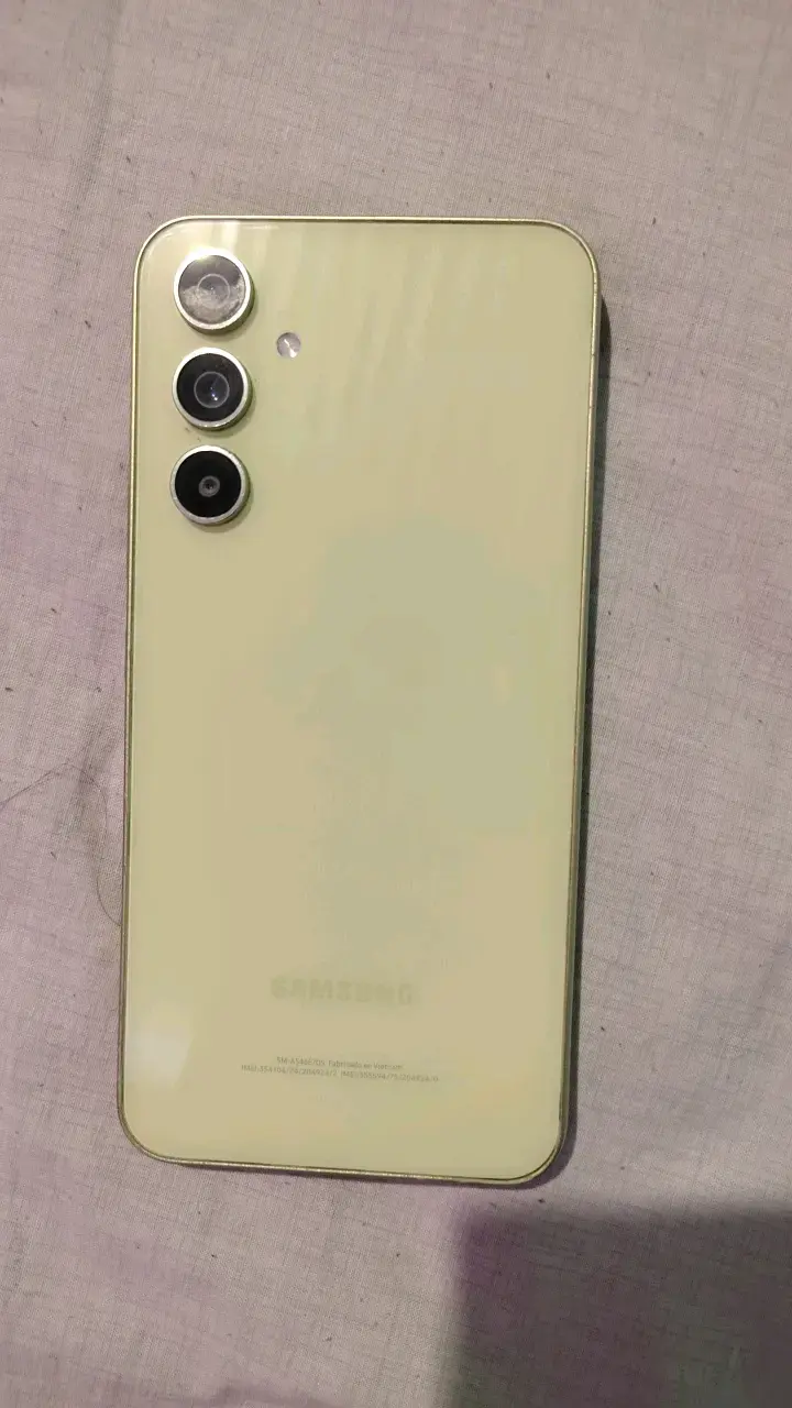 Samsung Galaxy A54 5G en buen estado - 2