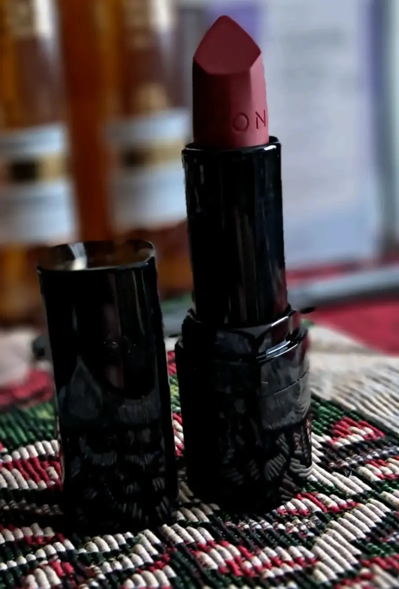 Set de cuidado capilar y labial Avon y Natura - 2
