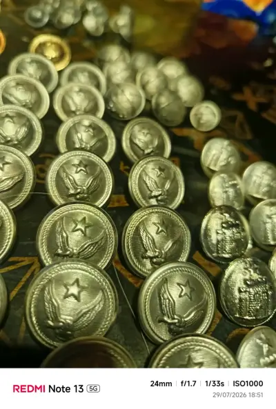 Botones Metálicos Decorativos con Diseño de Águila y Estrella - miniatura 1