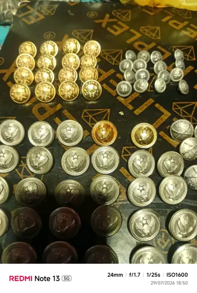 Botones Metálicos Decorativos con Diseño de Águila y Estrella - miniatura 2