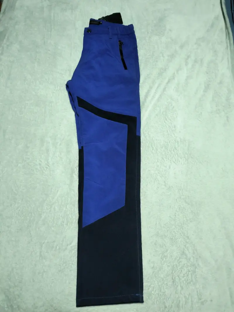 Pantalones de trekking azul y negro con bolsillos - 2