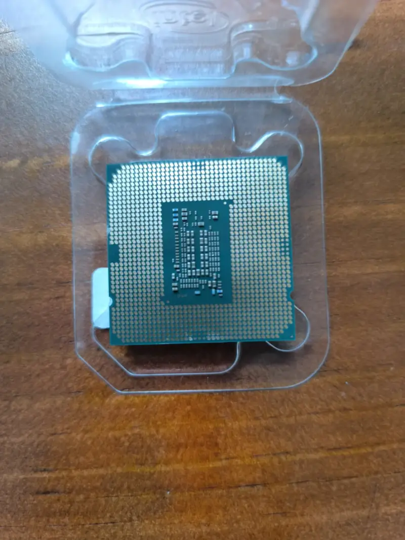 Procesador Intel Core i3-10100F 3.6GHz con ventilador - 2