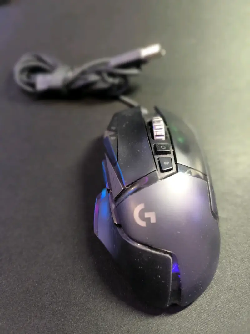 Mouse gamer Logitech G502 con cable - 1