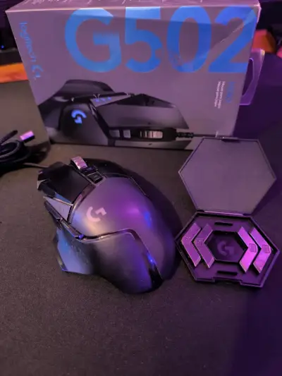 Mouse gamer Logitech G502 con cable - miniatura 2