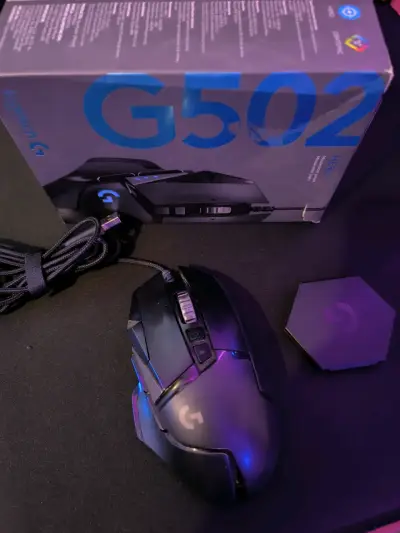 Mouse gamer Logitech G502 con cable - miniatura 4