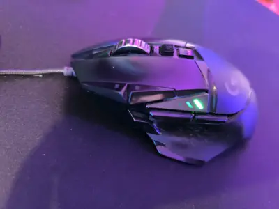 Mouse gamer Logitech G502 con cable - miniatura 5