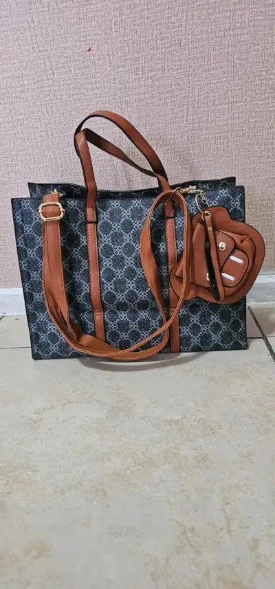 Set de carteras de diseño con monedero y correa - miniatura 1