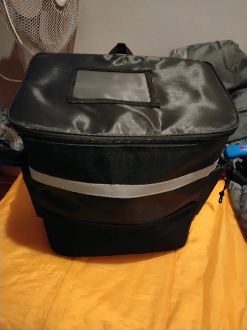 Mochila térmica negra para delivery - 5