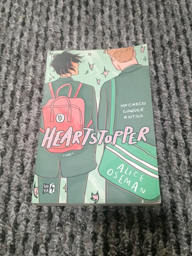 Colección de libros Heartstopper de Alice Oseman - 1