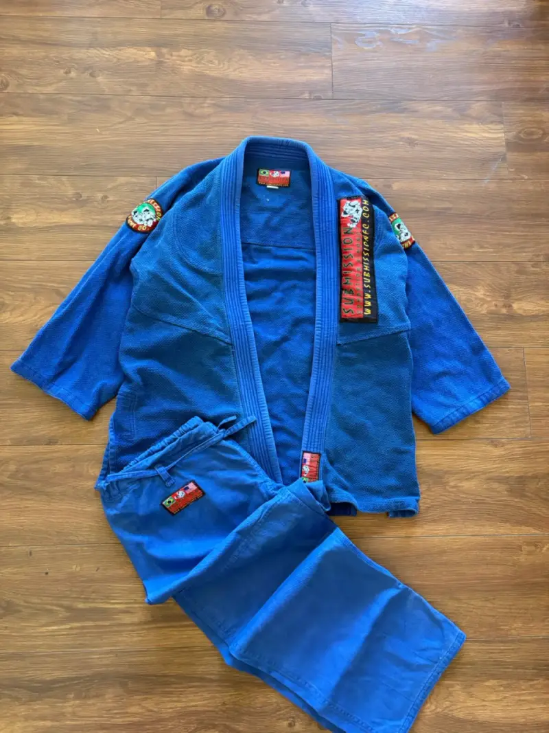 Kimono de Jiu-Jitsu azul Submission A3 - 1