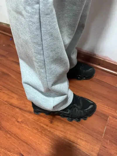 buzo gris Nike para hombre - miniatura 5