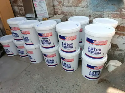 Pintura esmalte al agua Sipa en baldes - miniatura 3