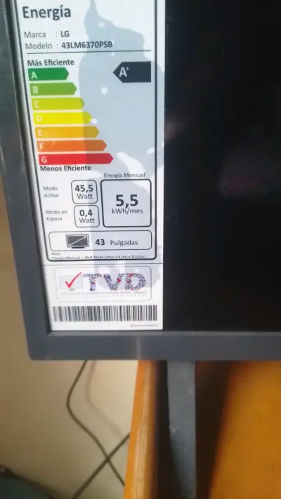 Televisor LG Smart TV 43 pulgadas - miniatura 2