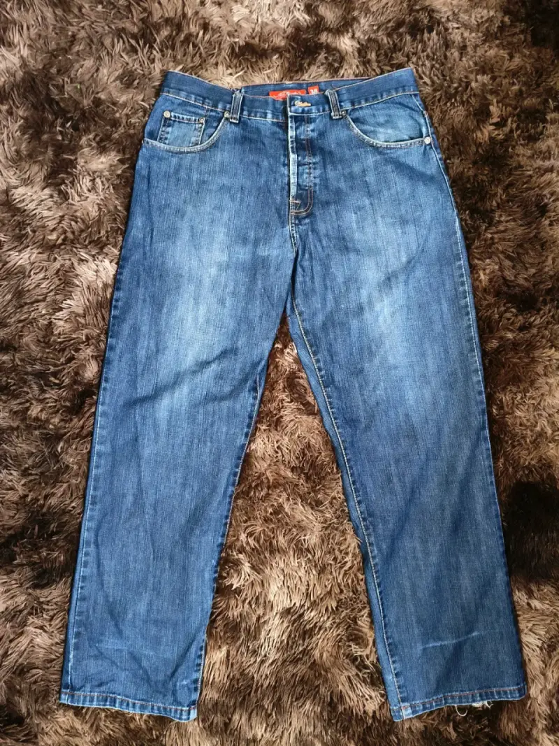 Jeans Ed Hardy con diseño de calaveras - 2