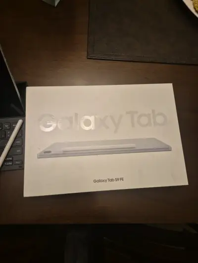 Tablet Samsung Galaxy Tab S9 FE - miniatura 1