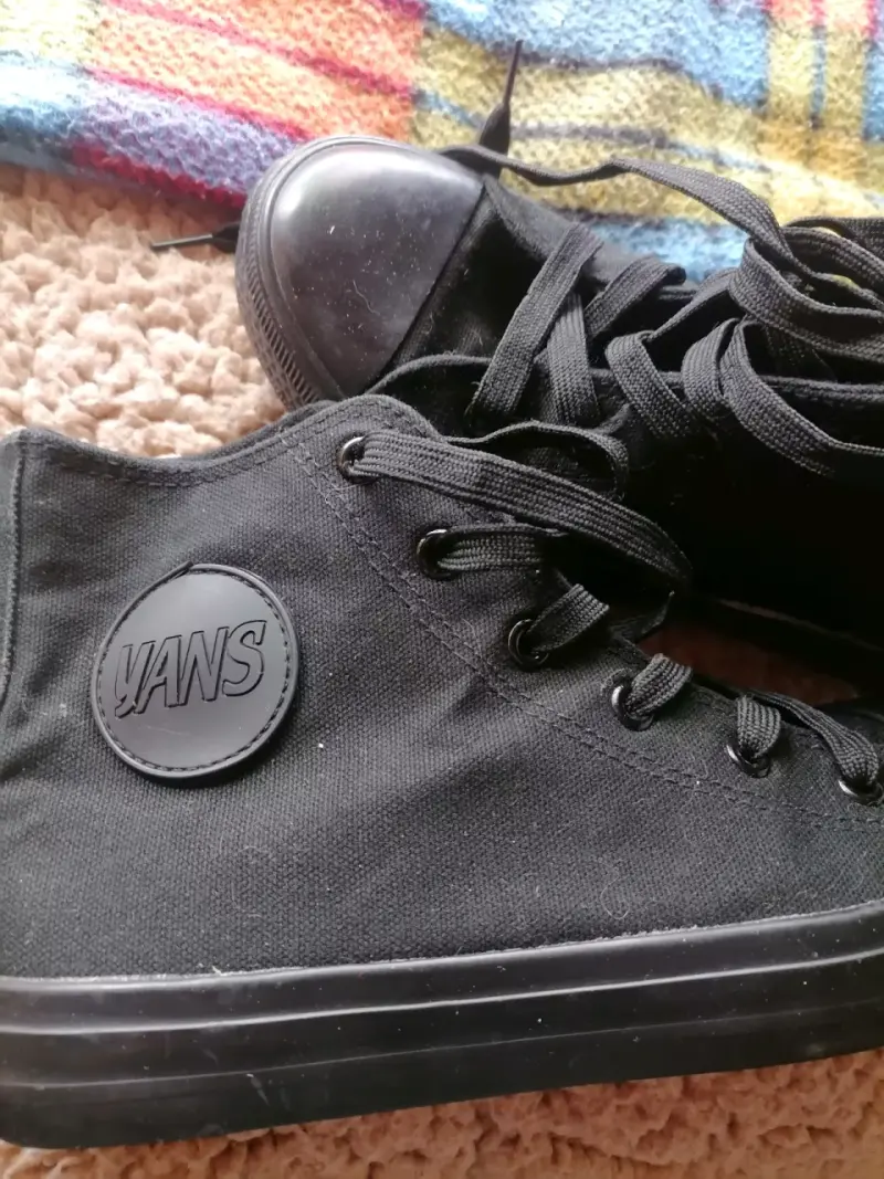 Zapatillas negra lona estilo Vans - 1