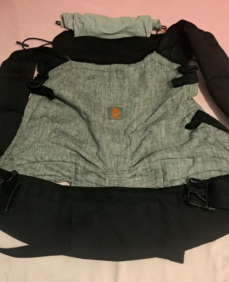 Mochila portabebé gris ergonómica - 6