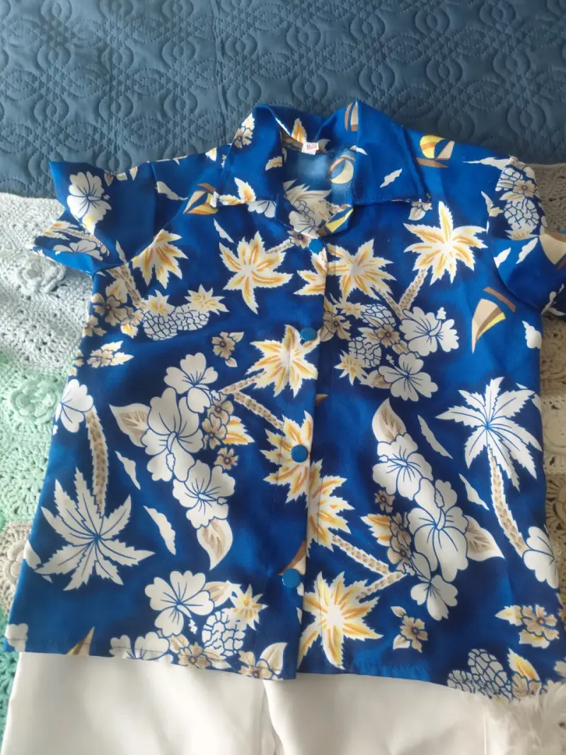 Conjunto de Niño pascuense o Hawaiano - 3