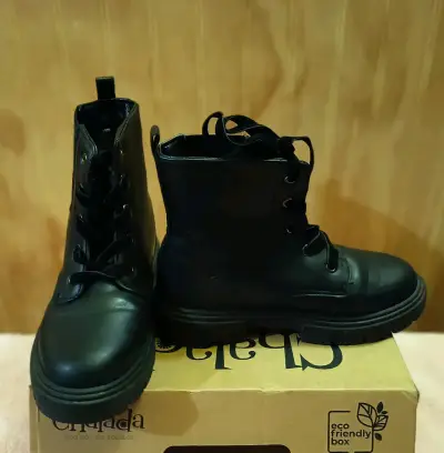 Botas de invierno para mujer color burdeos con forro de lana - miniatura 4