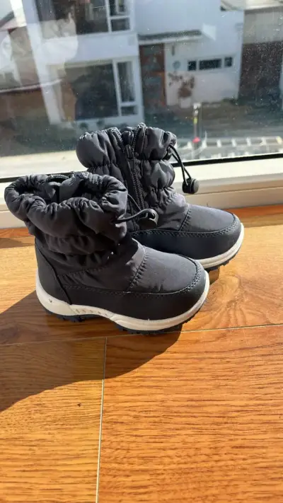 Botas de invierno para niño talla 24 - miniatura 1