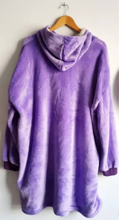 Polerón Oversize Morado con Capucha - miniatura 3