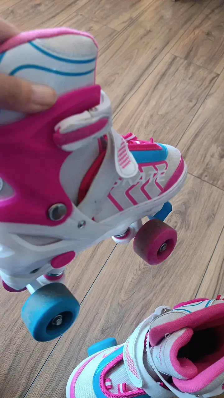 Patines de cuatro ruedas para niños color rosa y azul - 3