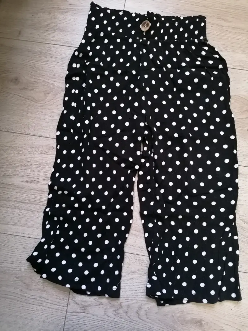 Pantalones de niña con lunares rosados y negros - 3