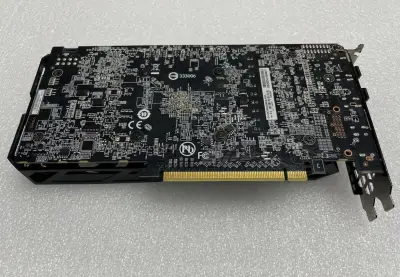 Tarjeta gráfica Gigabyte RX580 de 8gb - miniatura 2