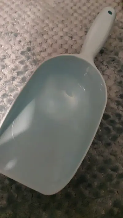 Pala Para La Comida De Perros Y Gatos - miniatura 1
