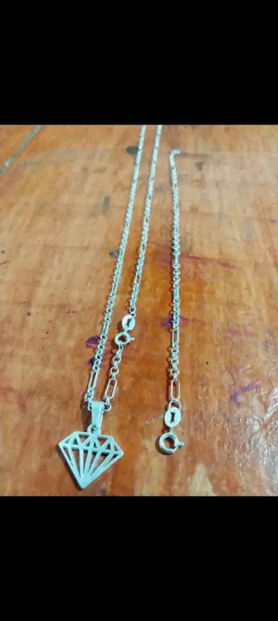 Collar de plata con dije de diamante - miniatura 2