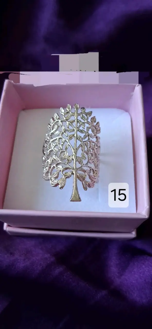 Anillo de plata con diseño de árbol - 2