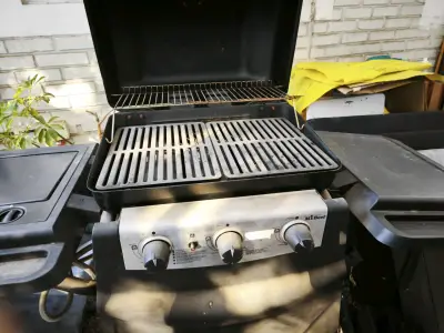 Parrilla a gas con quemador lateral Master Chef - miniatura 3