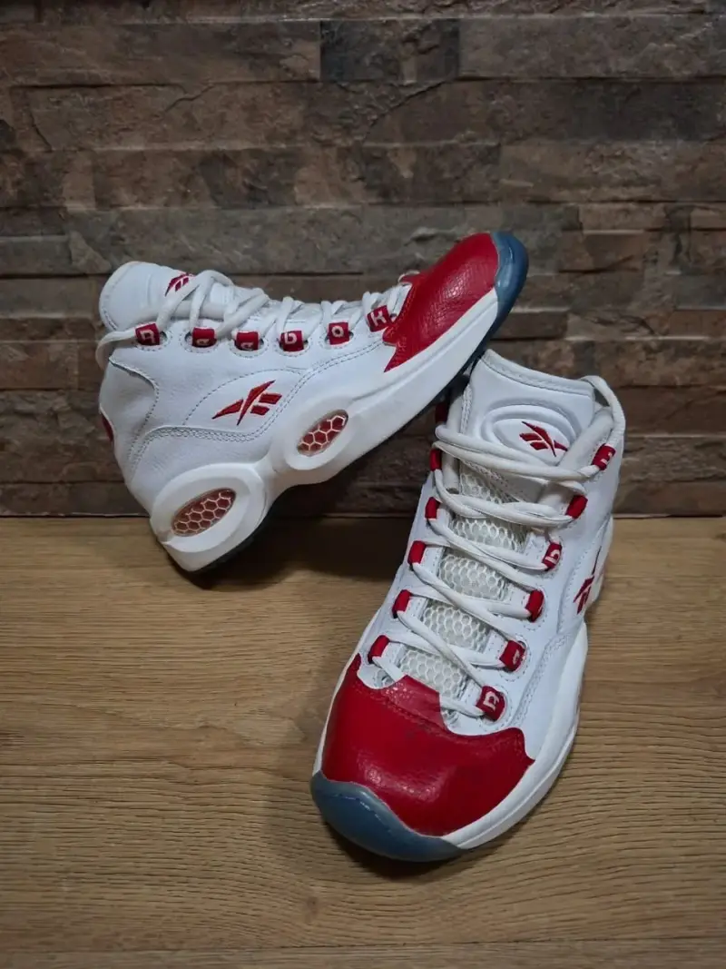 Zapatillas deportivas Reebok blancas y rojas