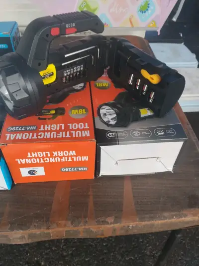 Linterna de Trabajo Multifuncional Recargable 18W - miniatura 1