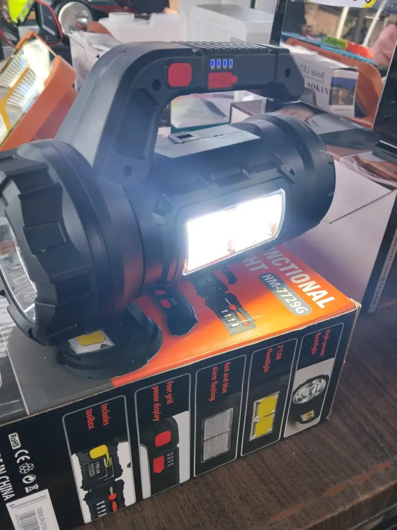 Linterna de Trabajo Multifuncional Recargable 18W - 3