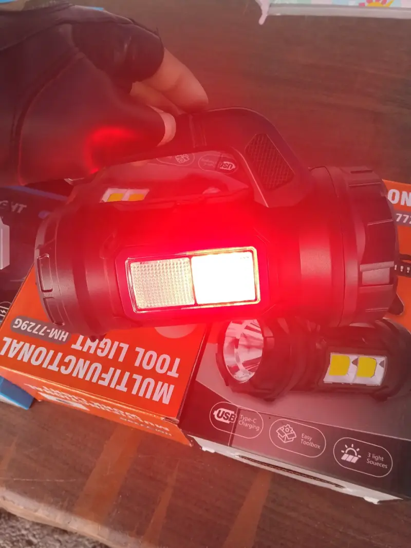 Linterna de Trabajo Multifuncional Recargable 18W - 4