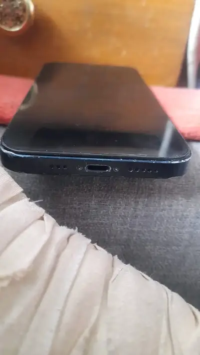 Iphone de 64gb los detalles salen en las imagenes - miniatura 1
