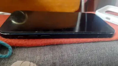 Iphone de 64gb los detalles salen en las imagenes - miniatura 2