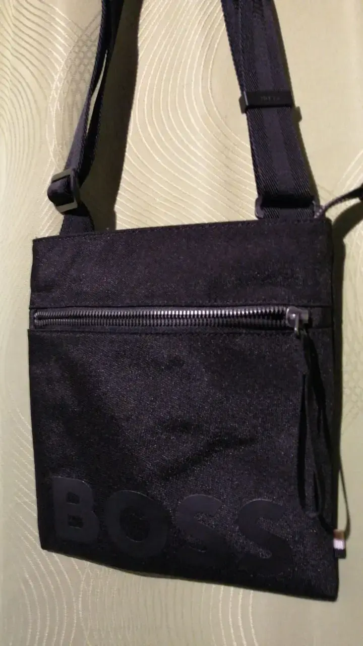 Bolso bandolera negro Hugo Boss con cierre - 2