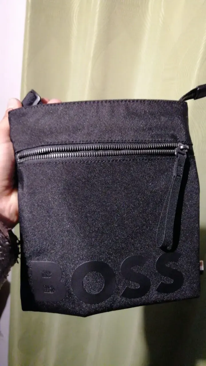 Bolso bandolera negro Hugo Boss con cierre - 3