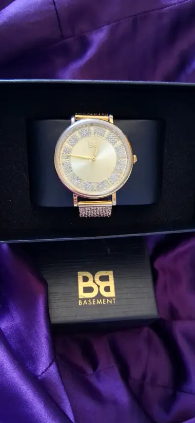 Reloj dorado con cristales Basement - miniatura 2
