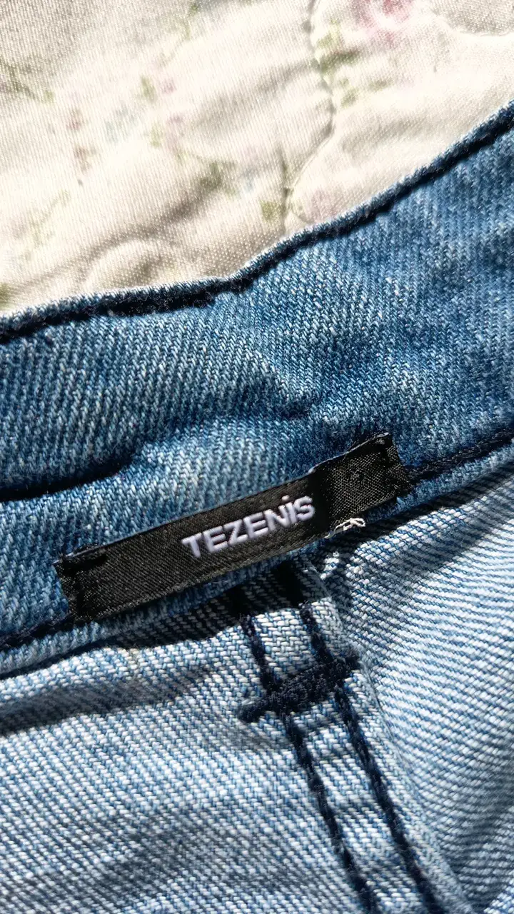 Shorts de mezclilla con bordado floral Tezenis - 2