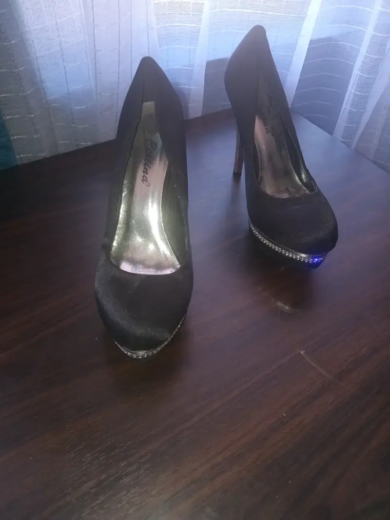 Zapatos de Tacón Alto Negros varios numeros nuevos