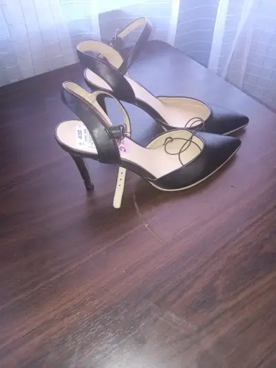 Zapatos de Tacón Alto Negros varios numeros nuevos - miniatura 12